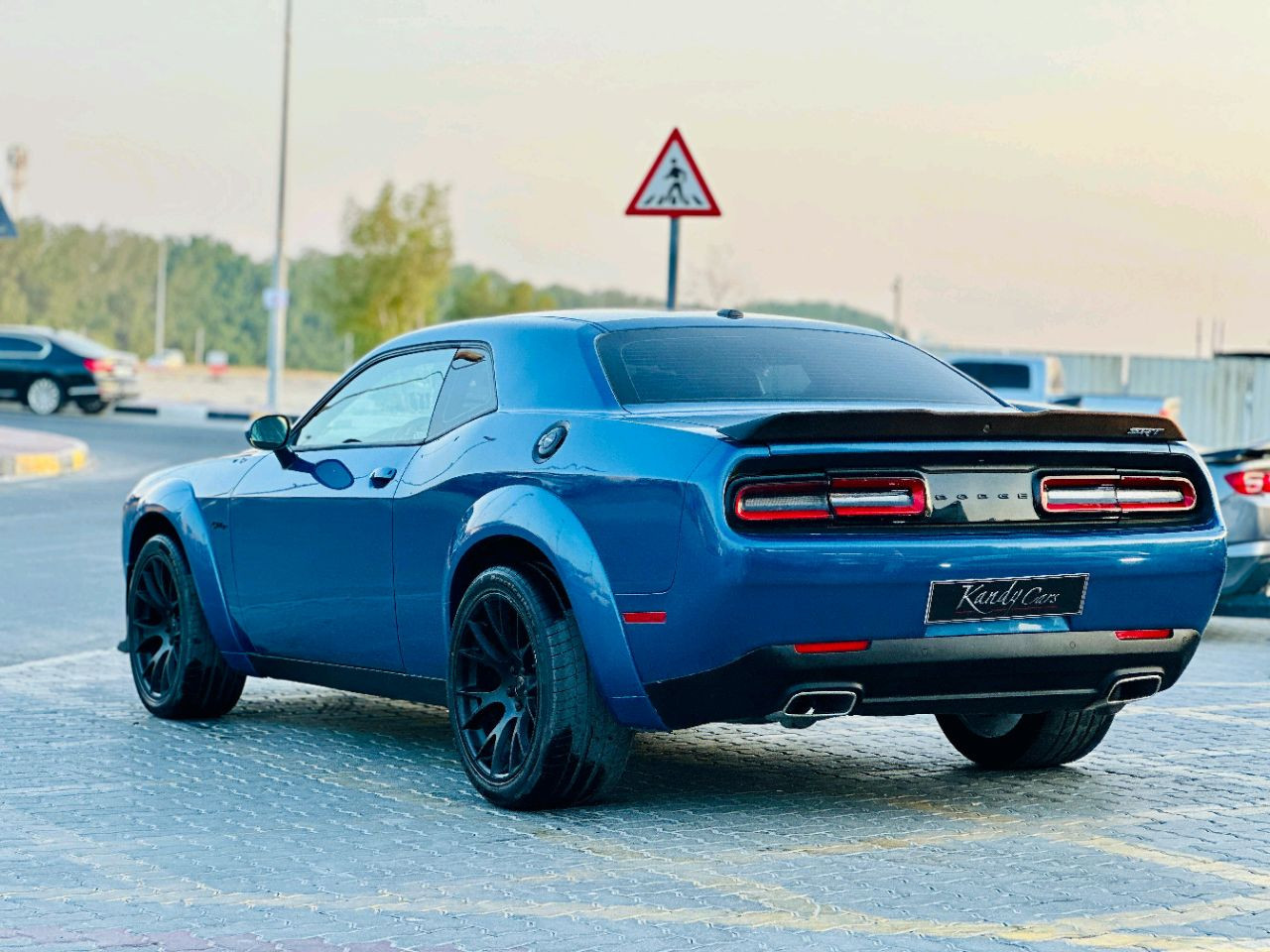 Dodge Challenger - Image 8