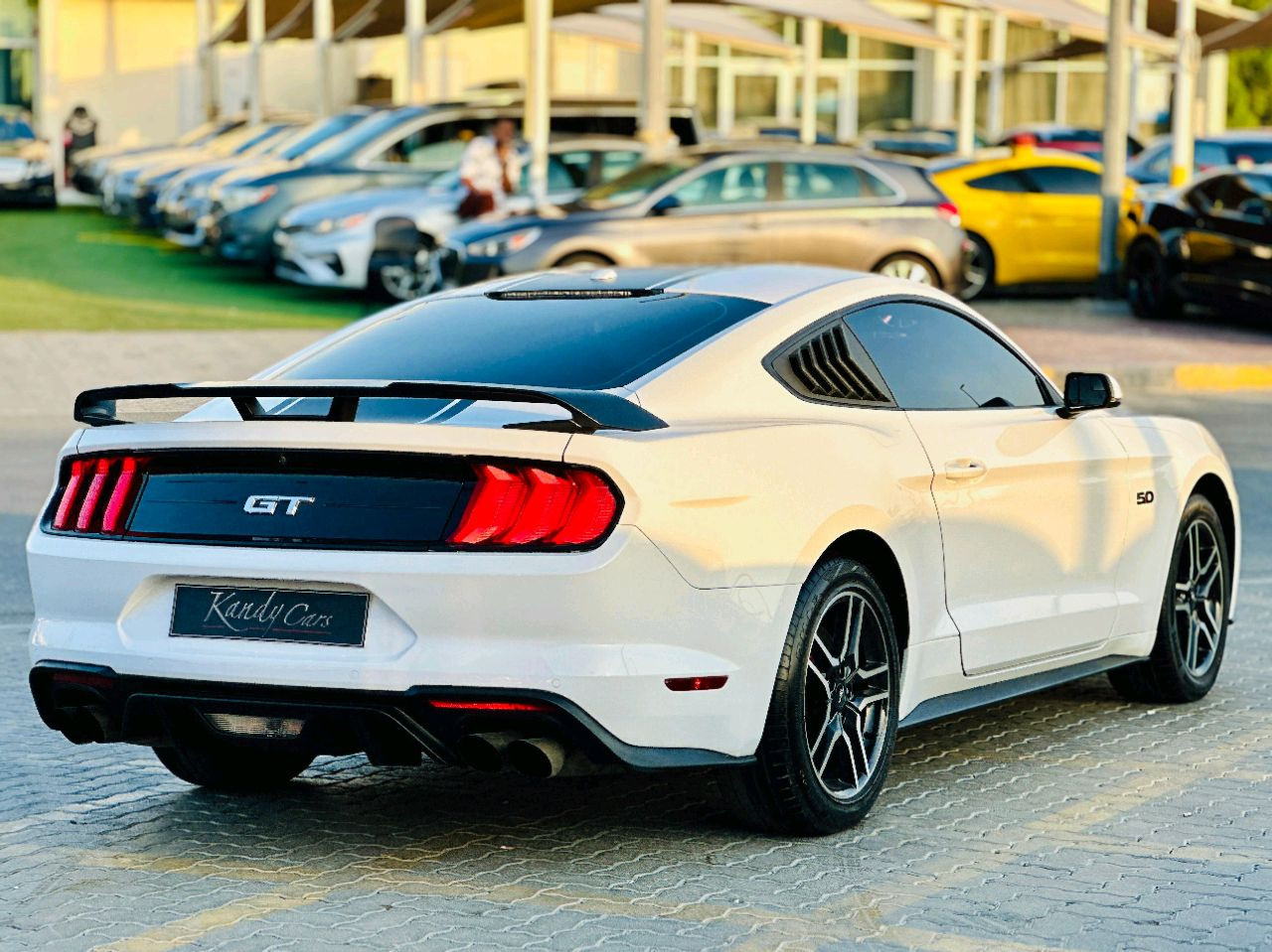 Ford Mustang - Image 6