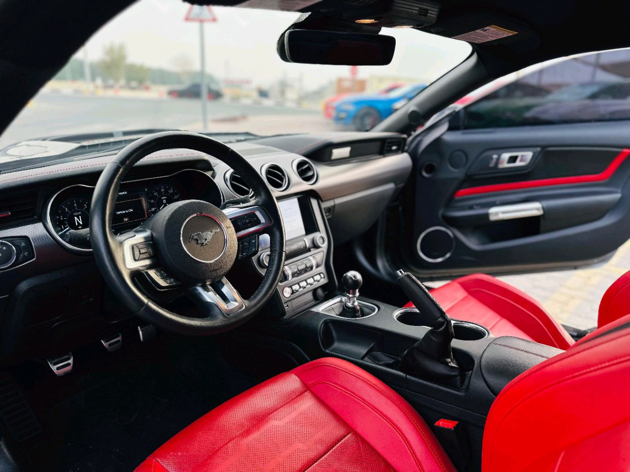 Ford Mustang - Image 10