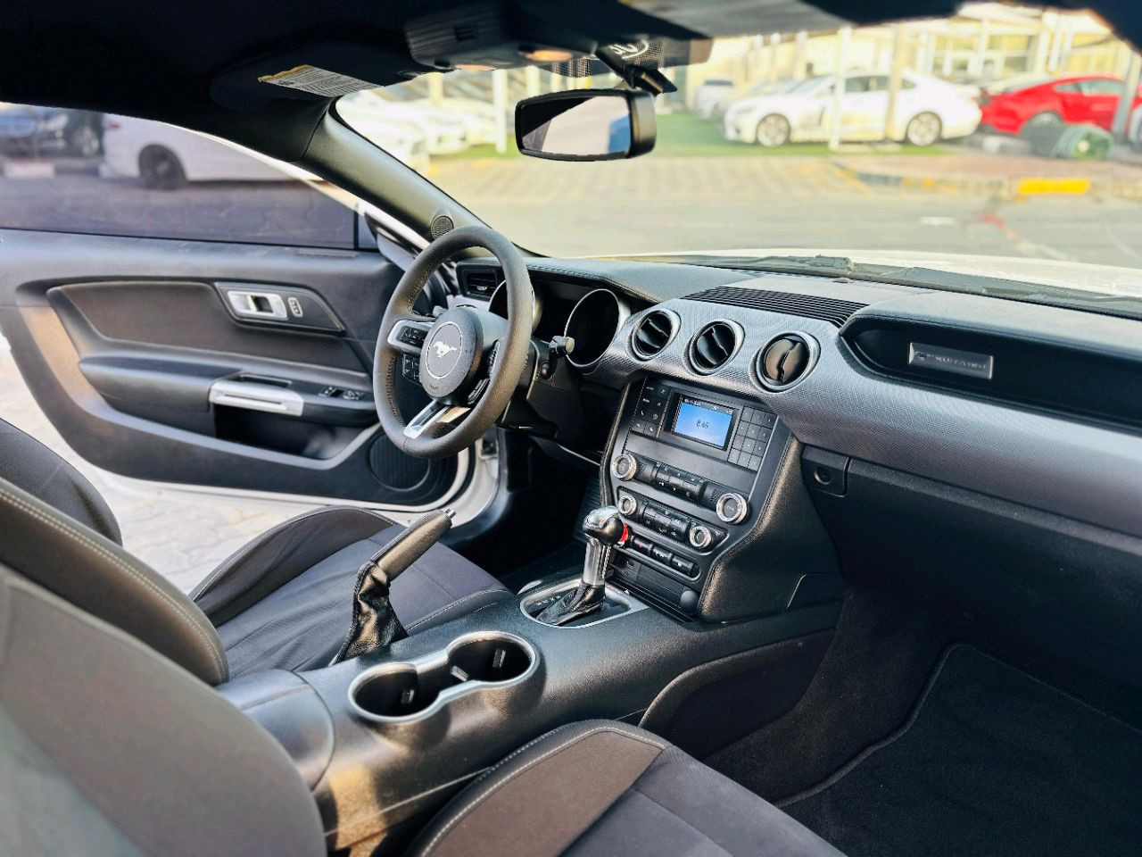 Ford Mustang - Image 10
