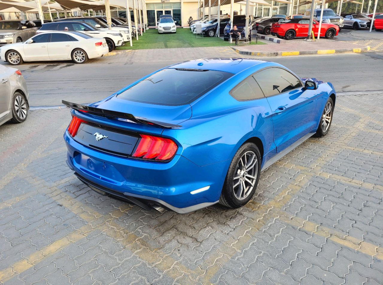 Ford Mustang - Image 7