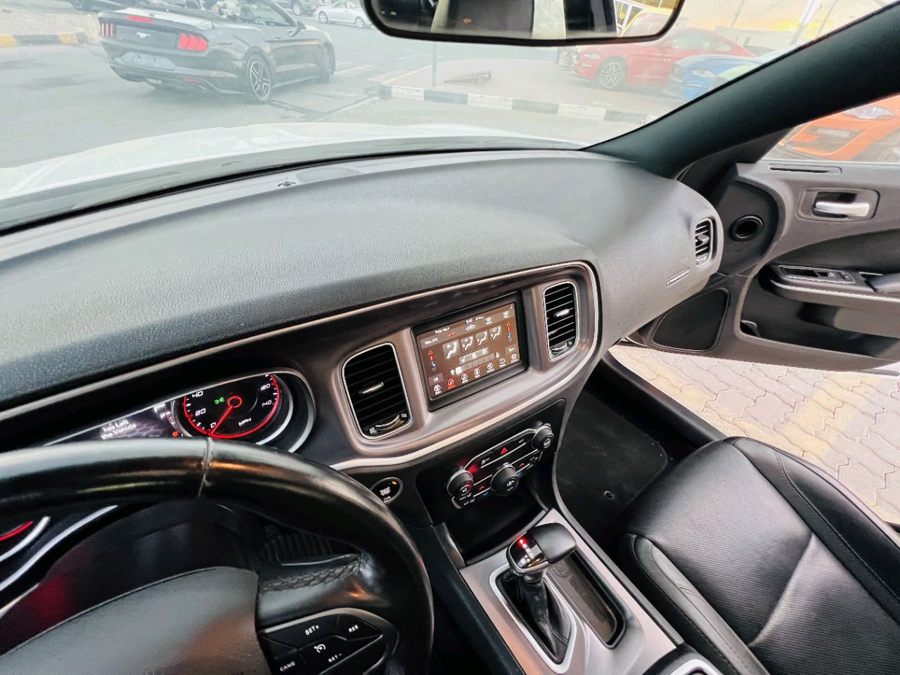 Dodge Charger - Image 11