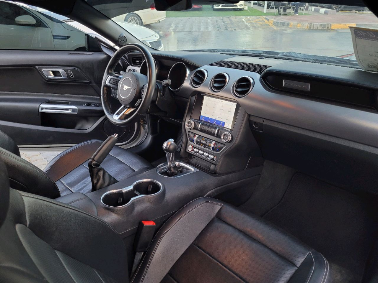 Ford Mustang - Image 9