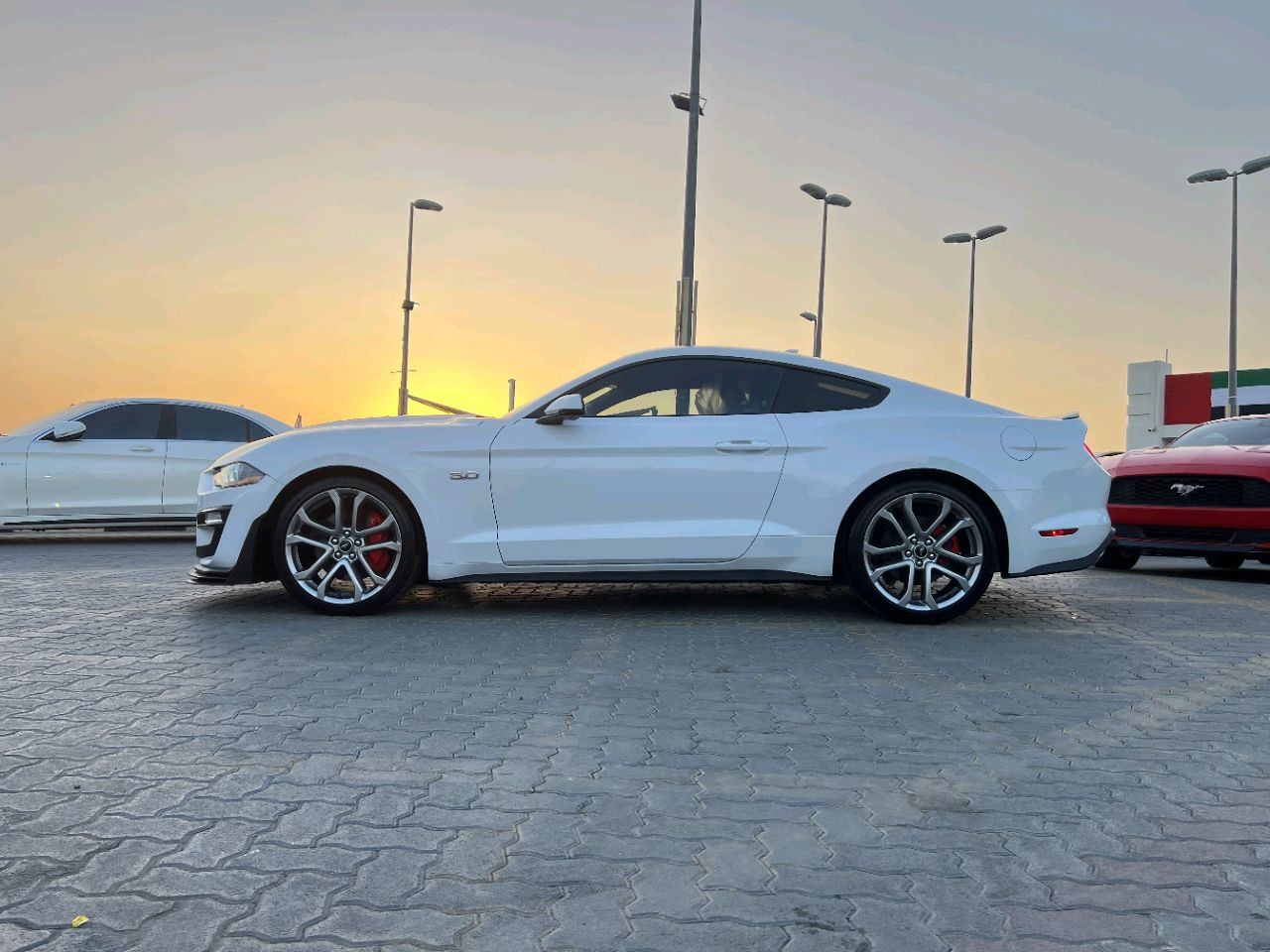 Ford Mustang - Image 5