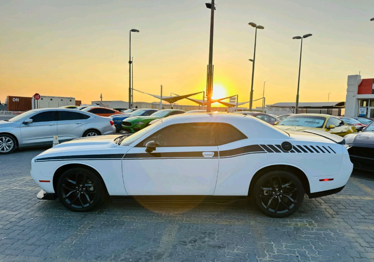 Dodge Challenger - Image 6