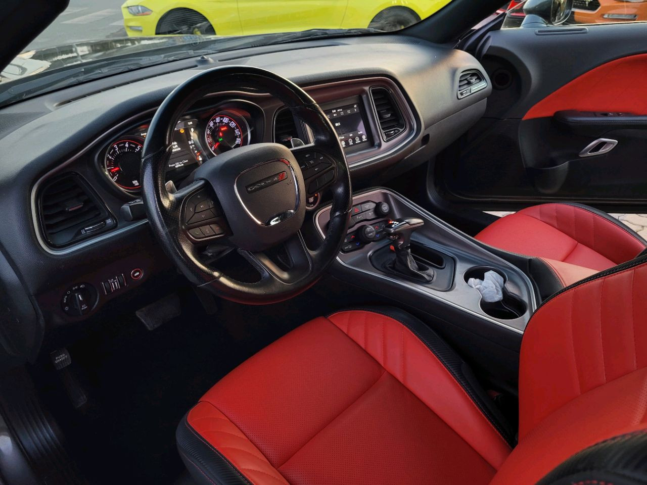 Dodge Challenger - Image 7