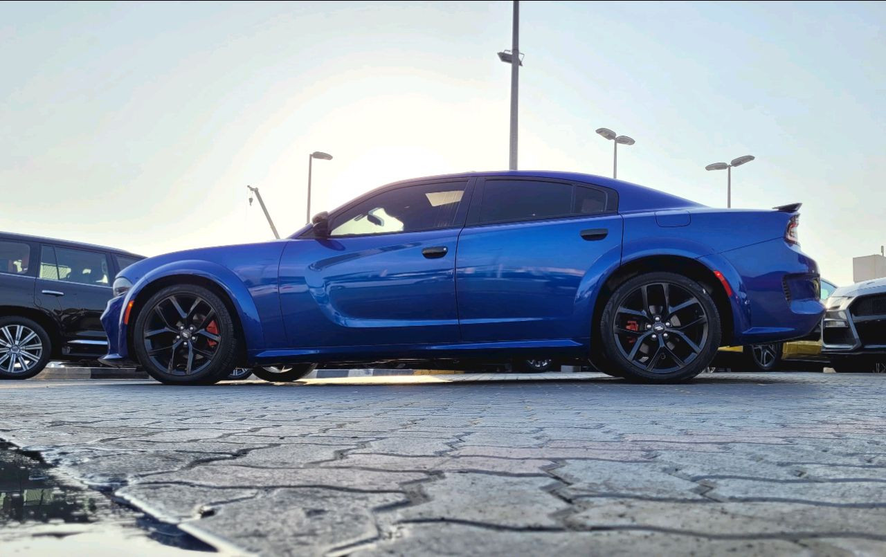 Dodge Charger - Image 4
