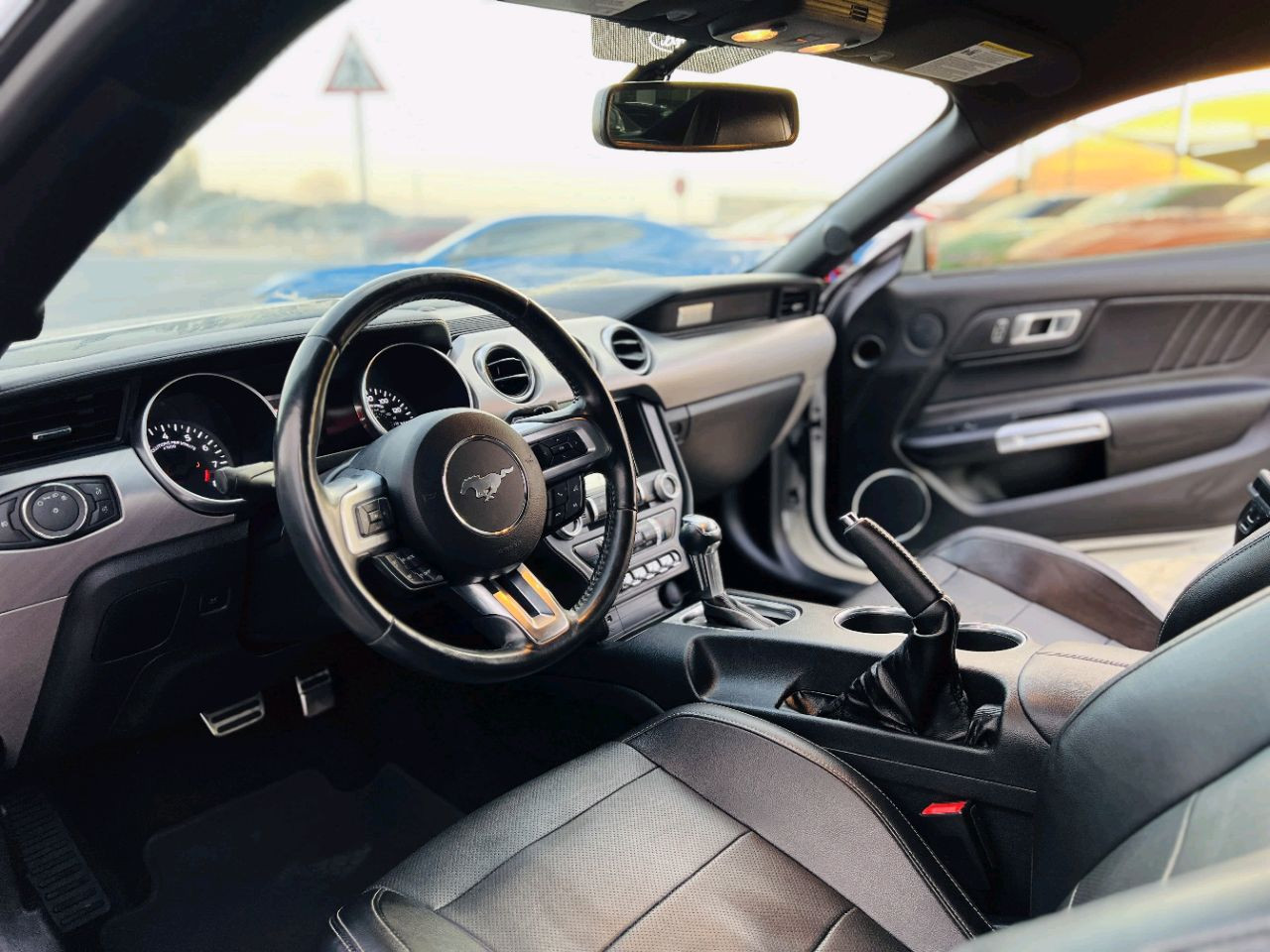 Ford Mustang - Image 9