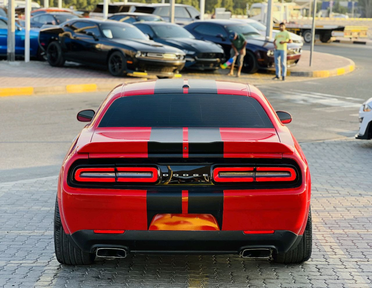 Dodge Challenger - Image 9