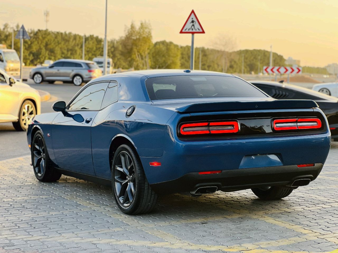Dodge Challenger - Image 7