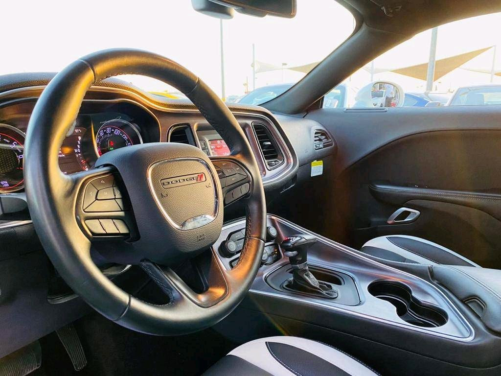 Dodge Charger - Image 6