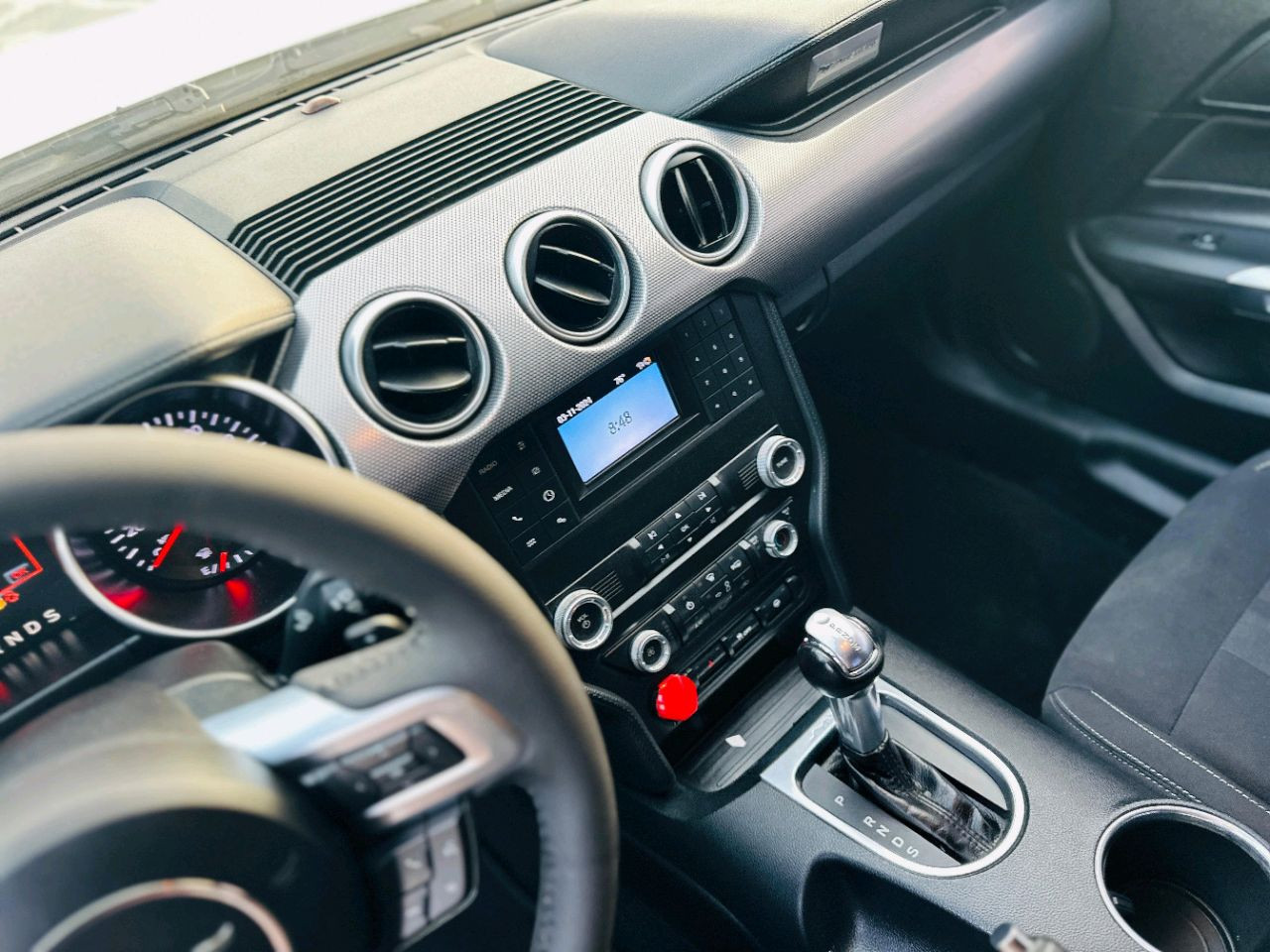 Ford Mustang - Image 12