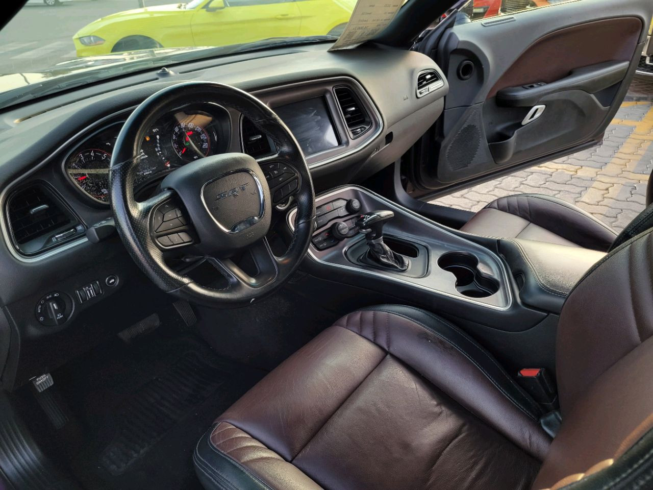 Dodge Challenger - Image 8