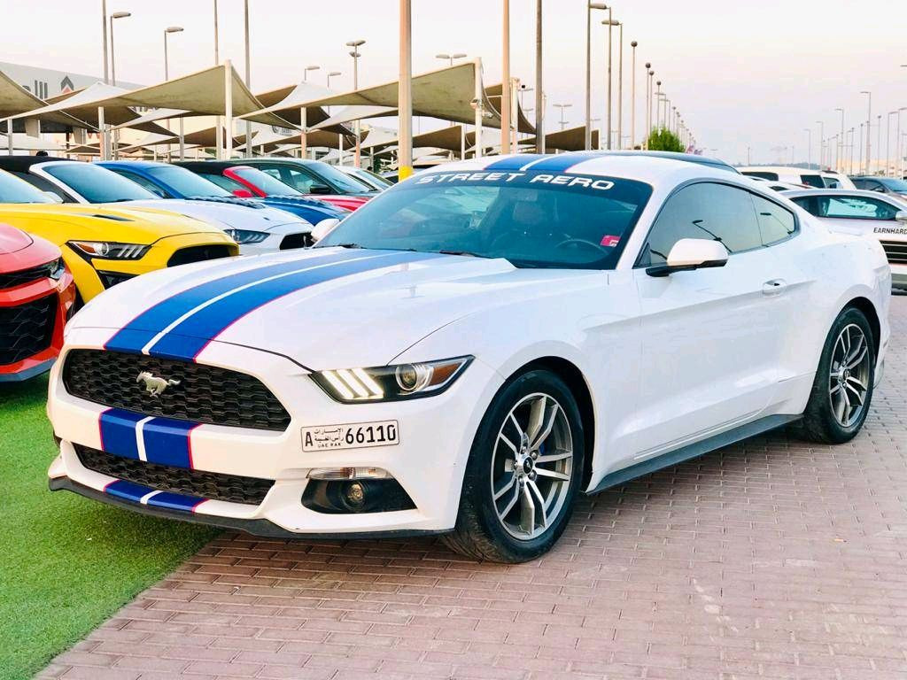 Ford Mustang - Image 4