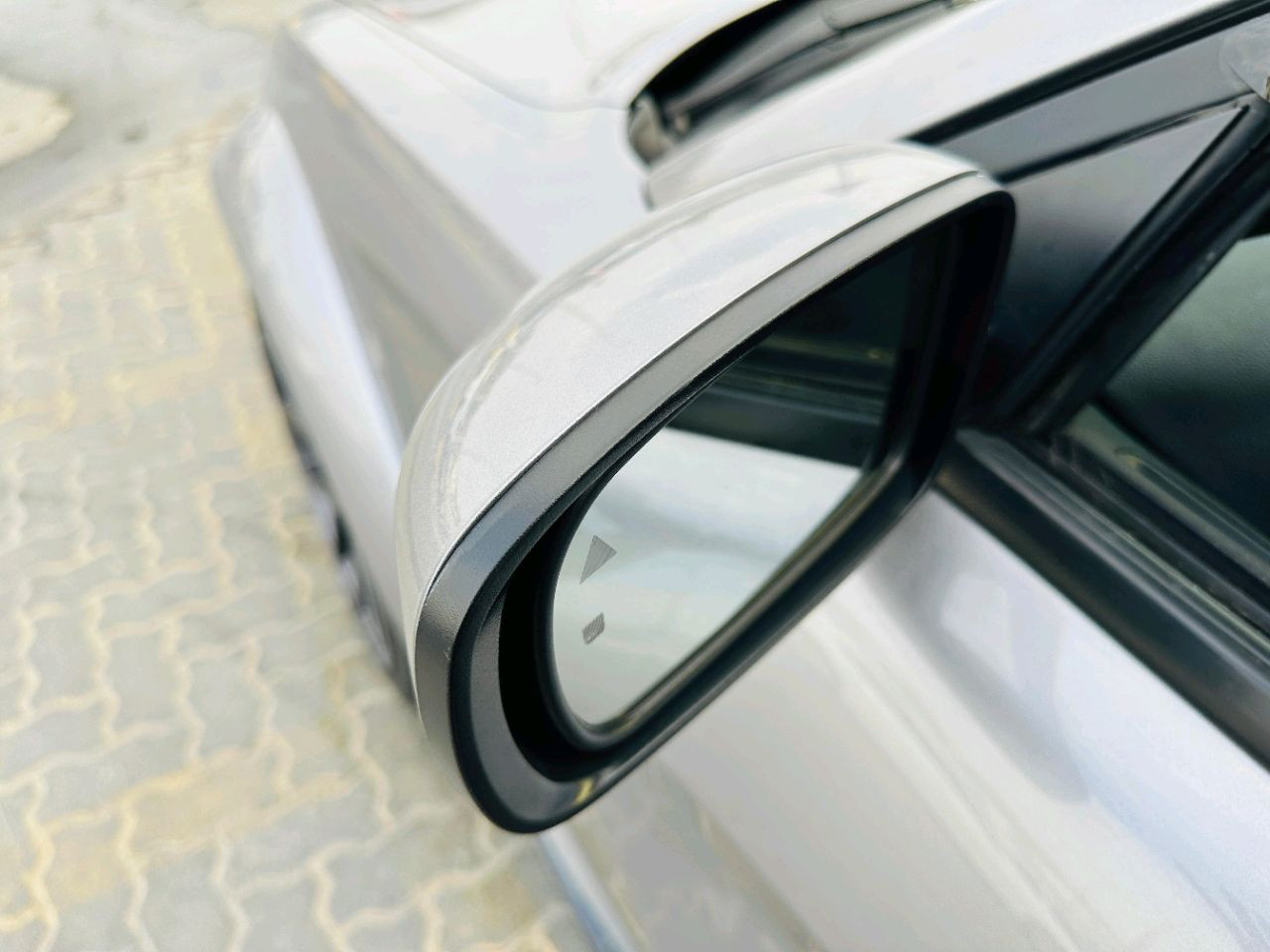 Dodge Charger - Image 10