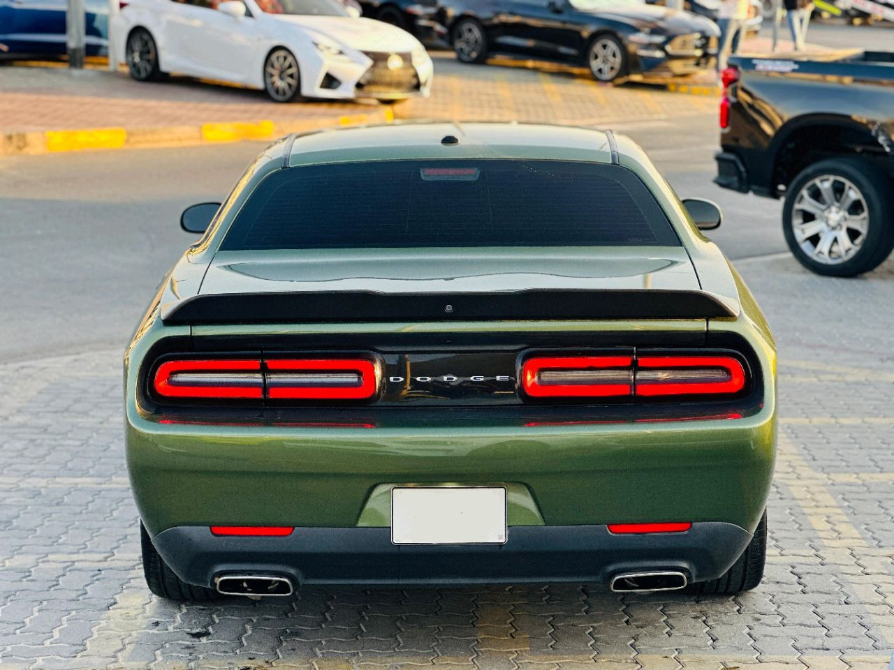 Dodge Challenger - Image 8