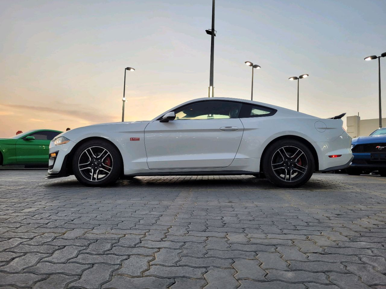 Ford Mustang - Image 6