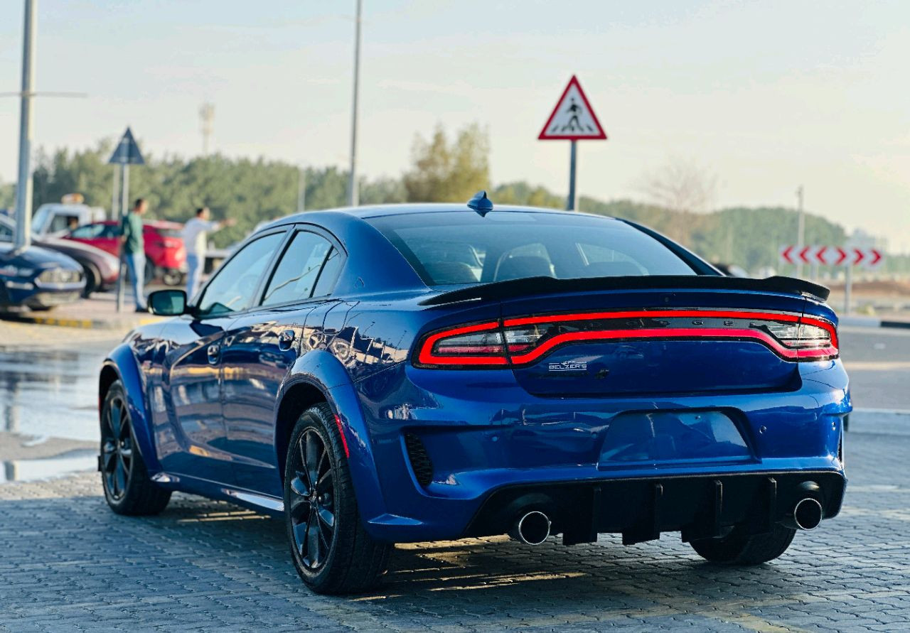 Dodge Charger - Image 11