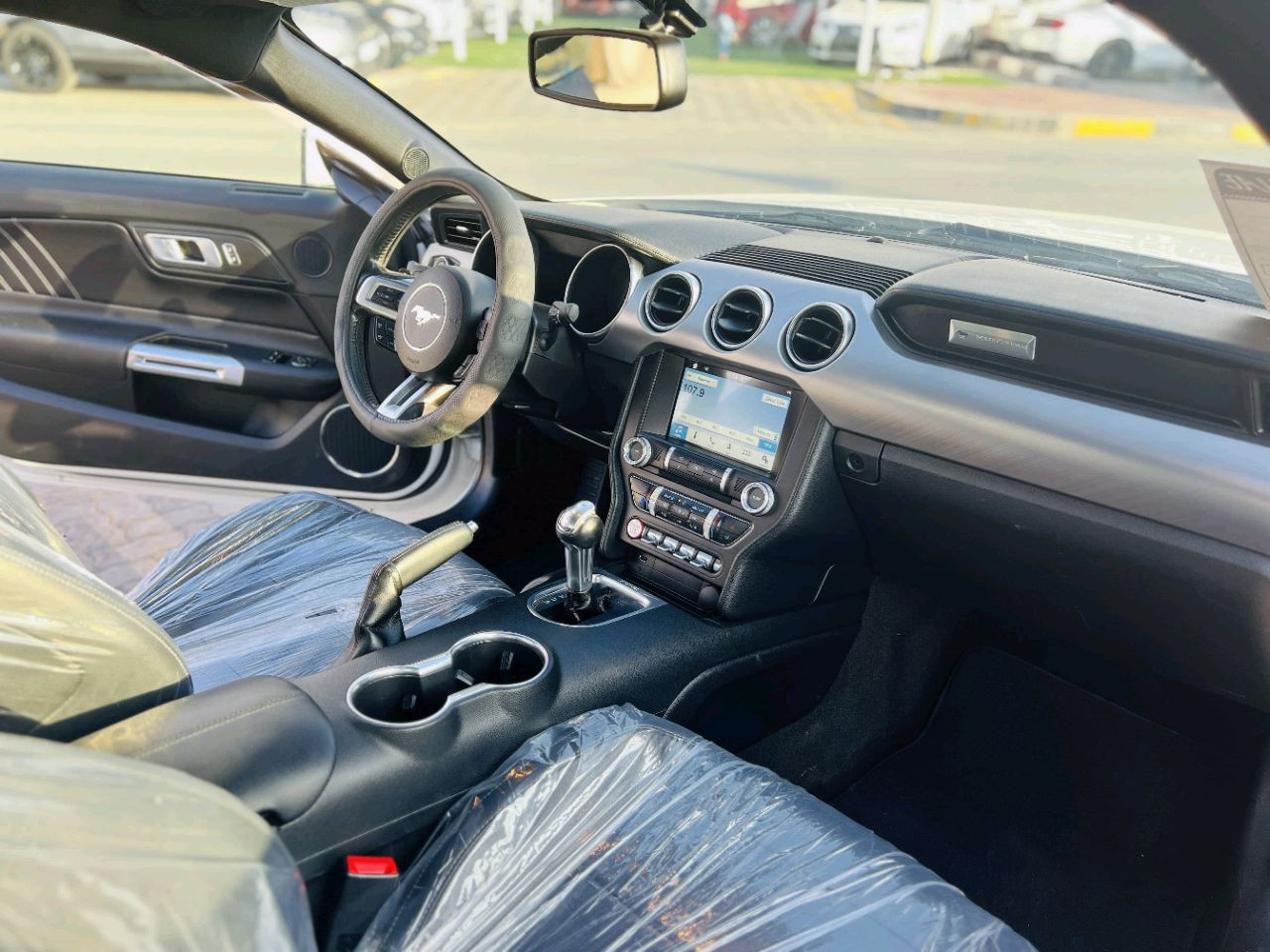 Ford Mustang - Image 15