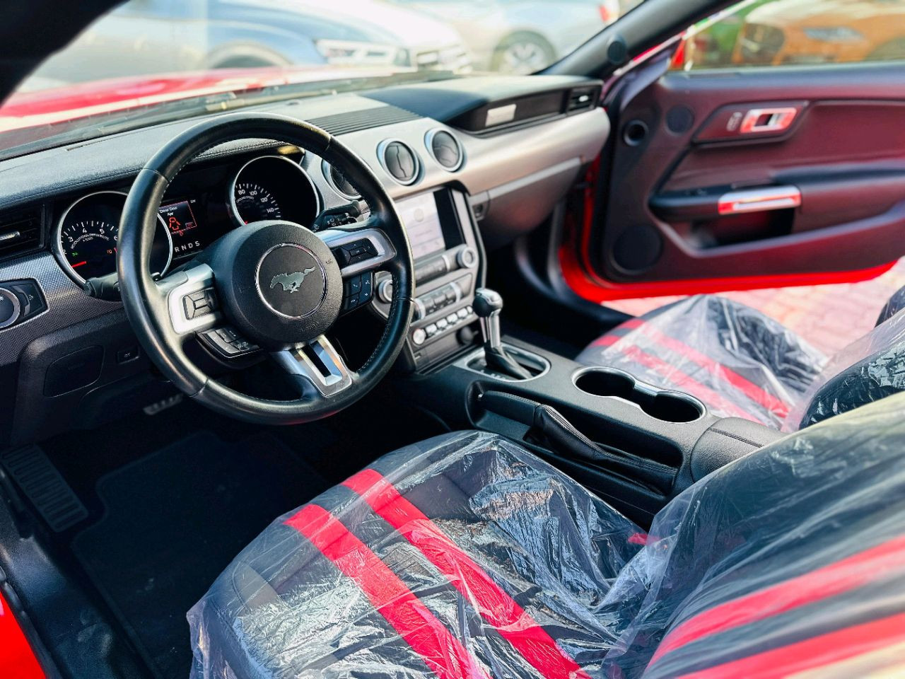 Ford Mustang - Image 9