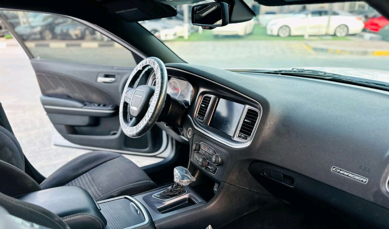 Dodge Charger - Image 5