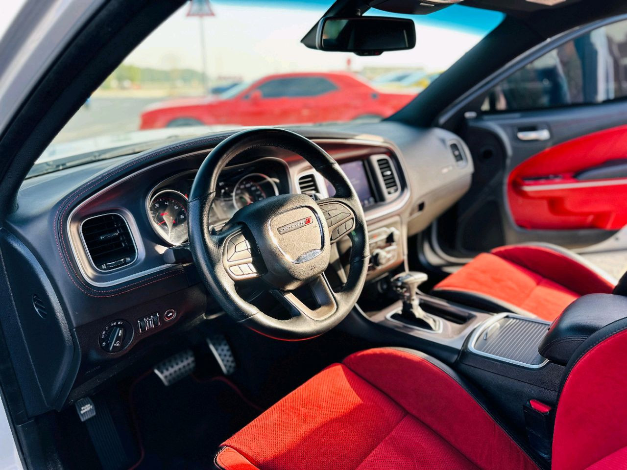 Dodge Charger - Image 10