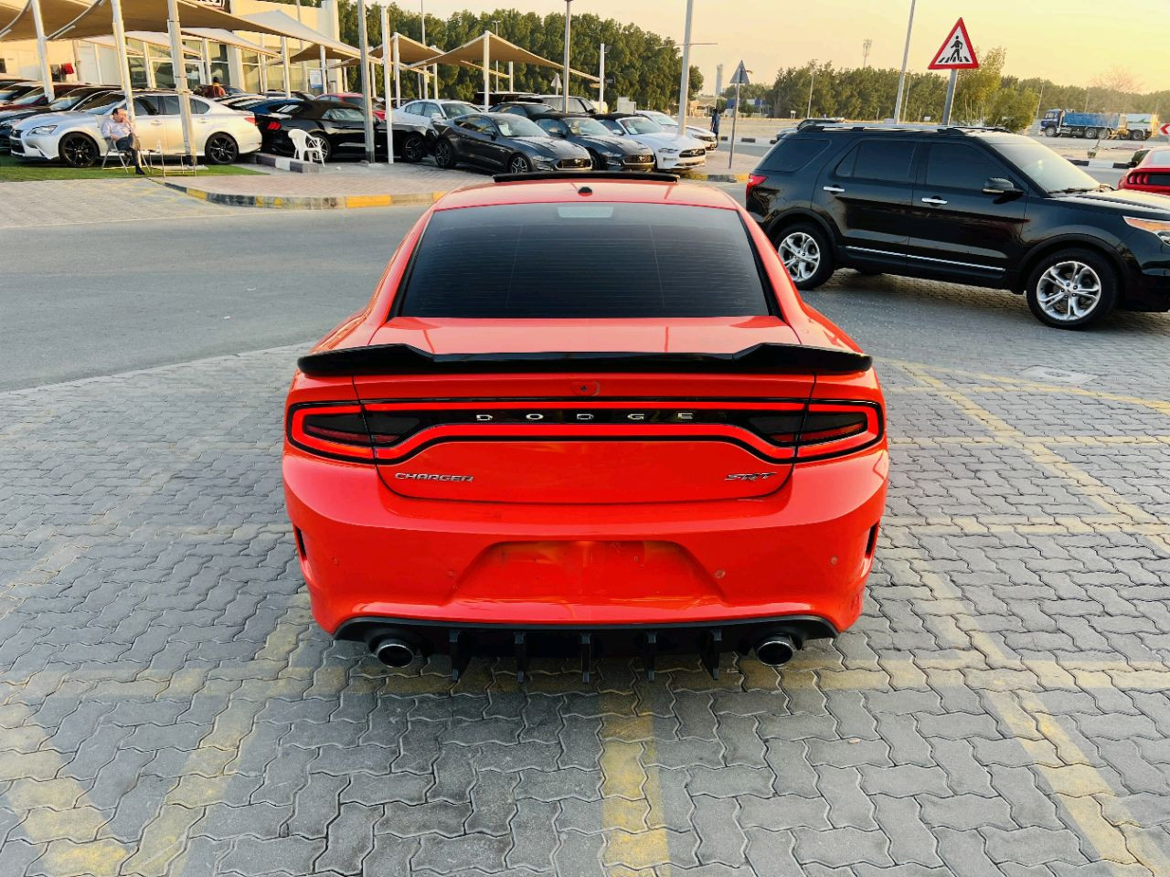 Dodge Charger - Image 8