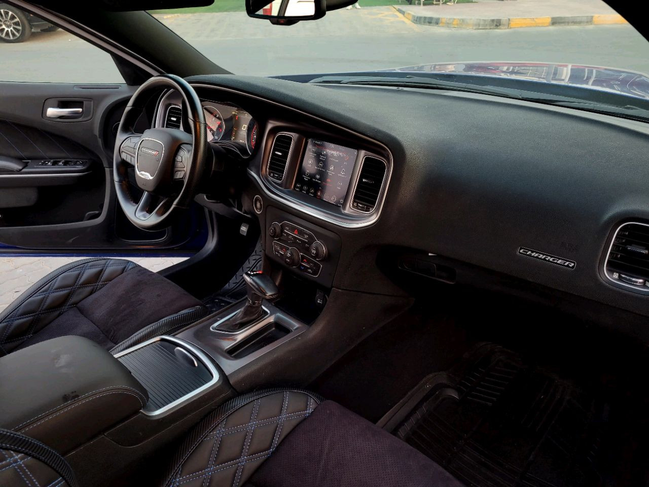 Dodge Charger - Image 8