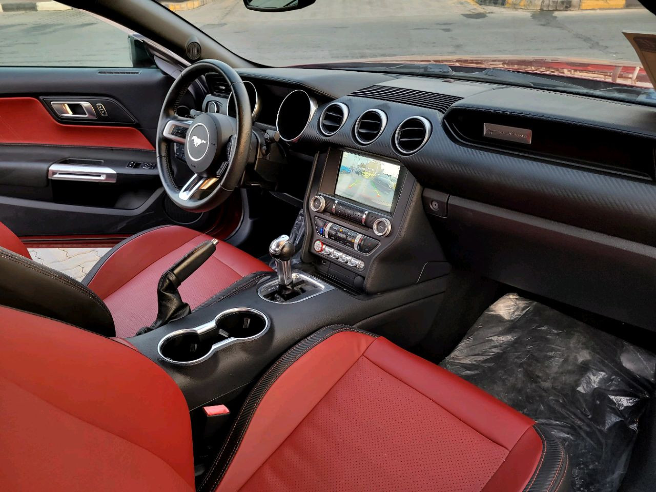 Ford Mustang - Image 8