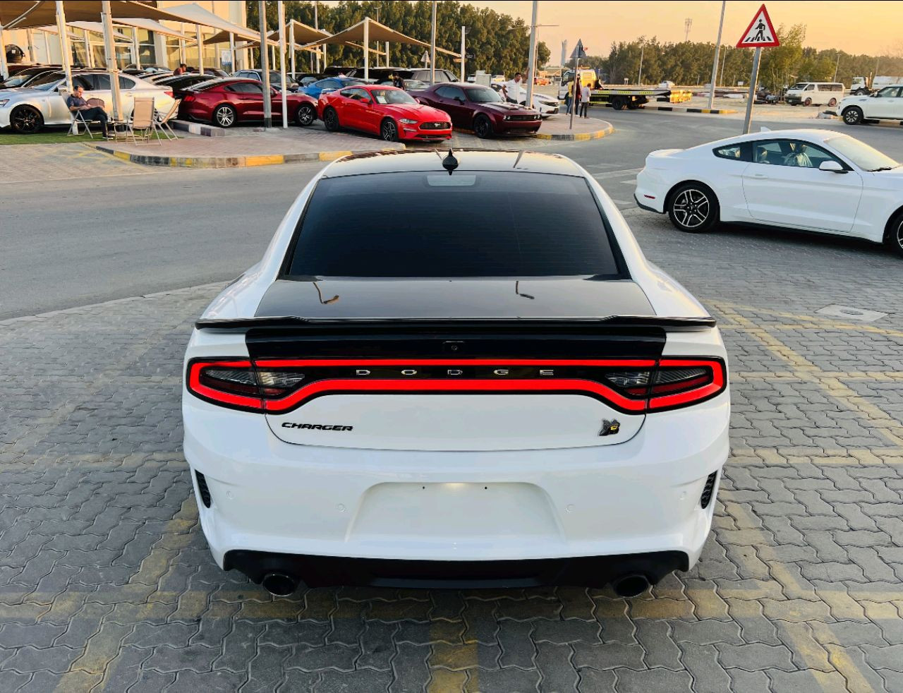 Dodge Charger - Image 5