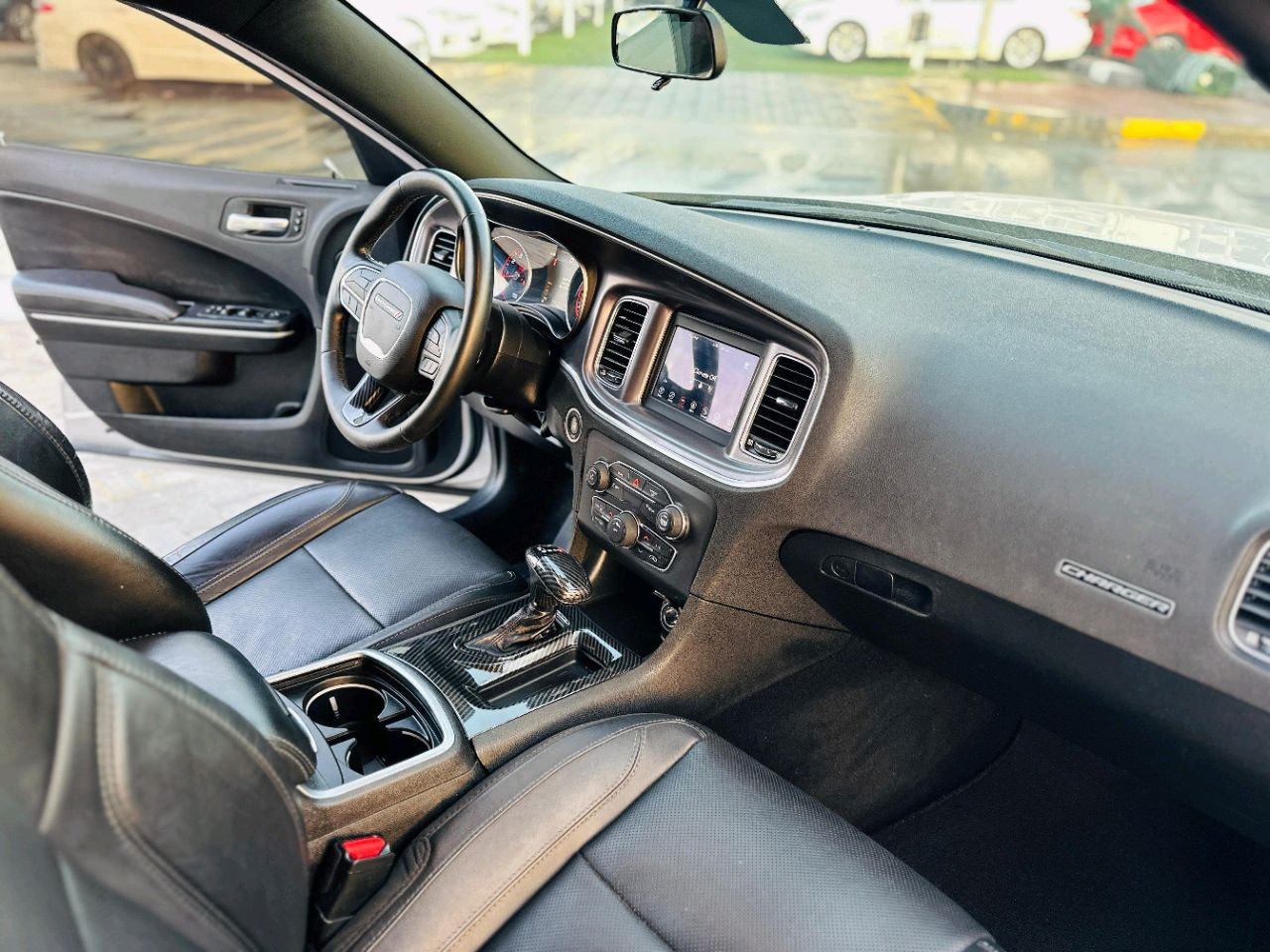 Dodge Charger - Image 10