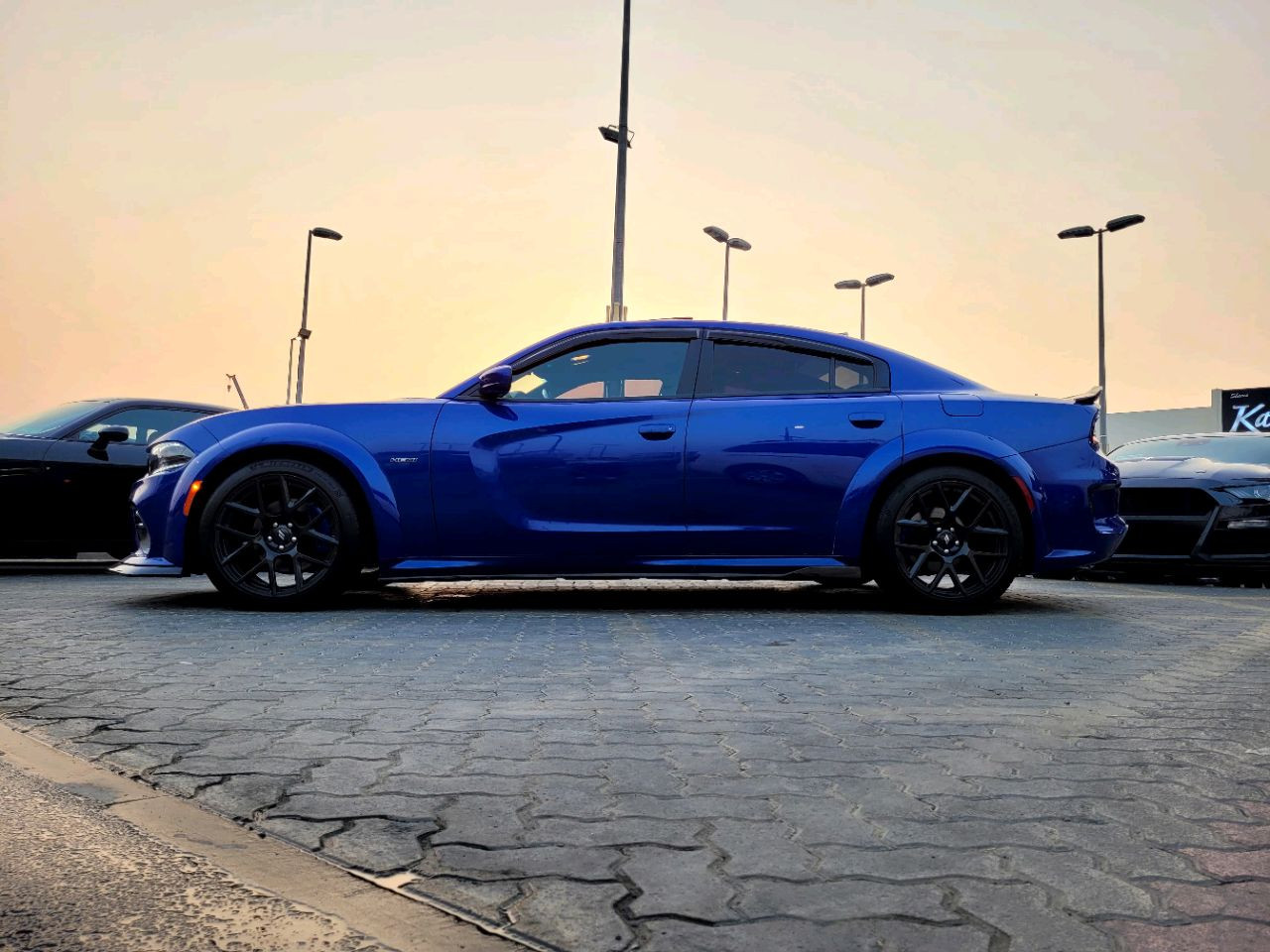Dodge Charger - Image 7