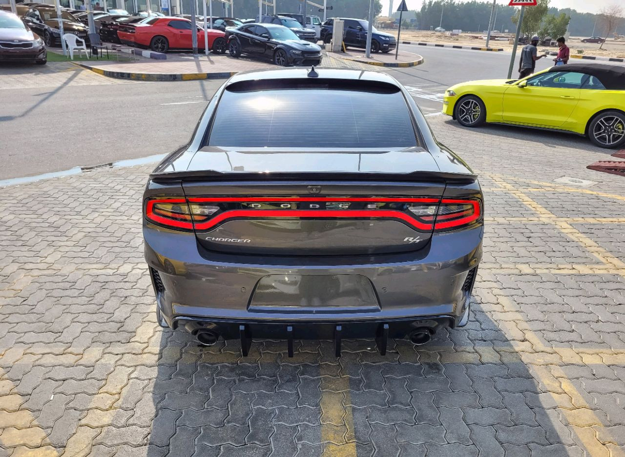 Dodge Charger - Image 6