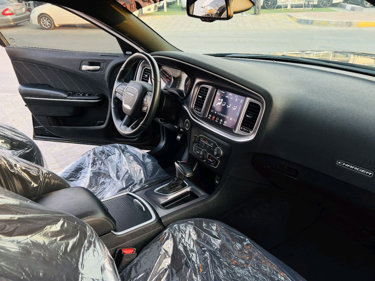 Dodge Charger - Image 12