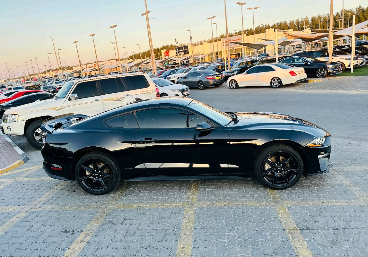 Ford Mustang - Image 5