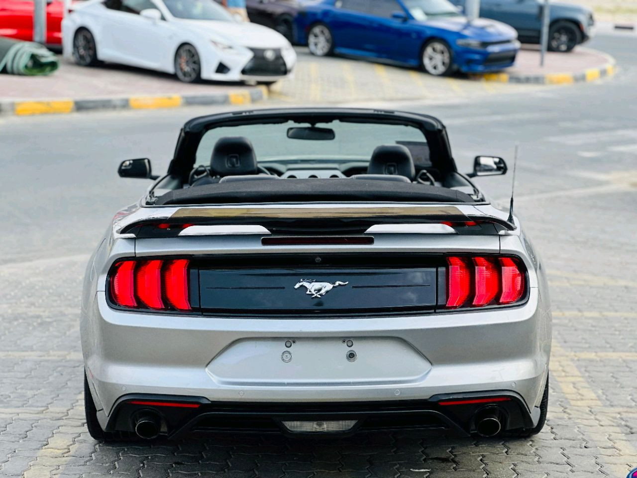 Ford Mustang - Image 7