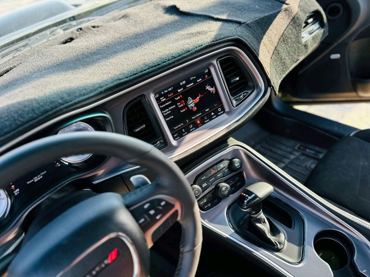 Dodge Challenger - Image 9