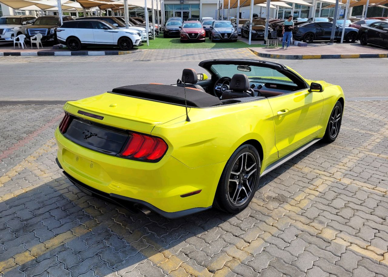 Ford Mustang - Image 2
