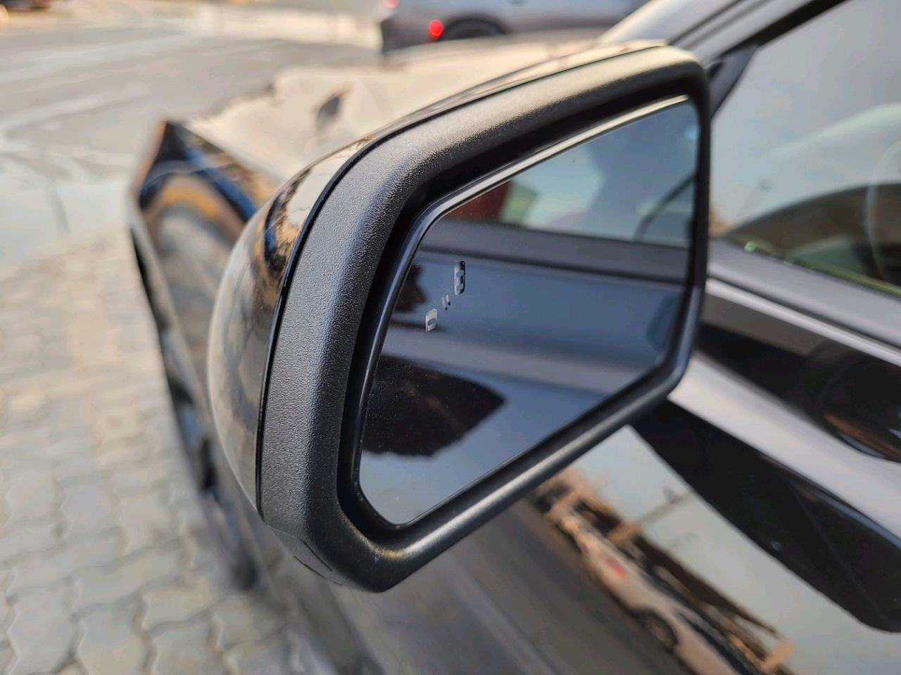 Ford Mustang - Image 9