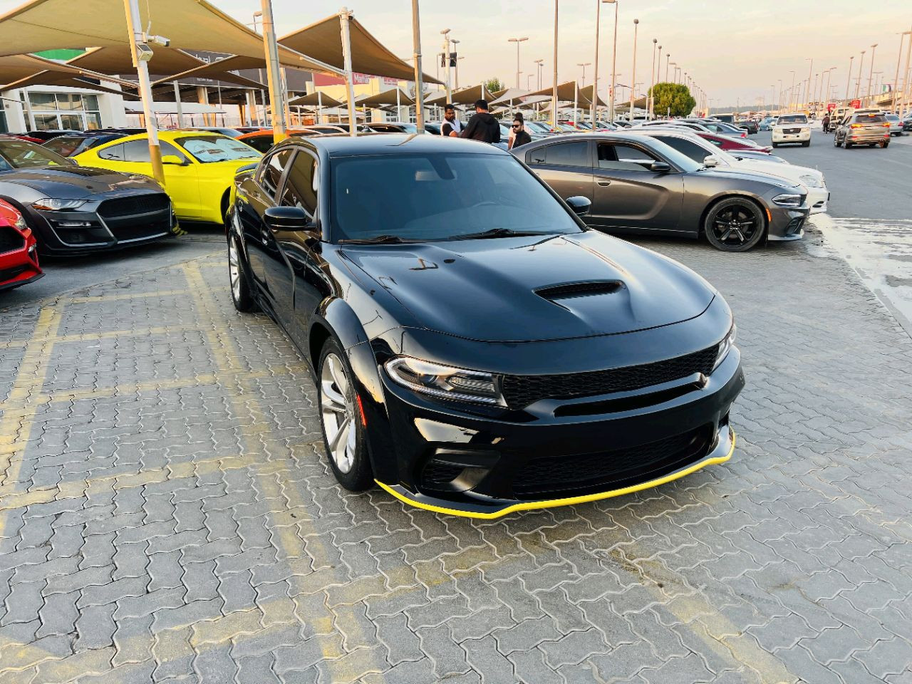 Dodge Charger - Image 4