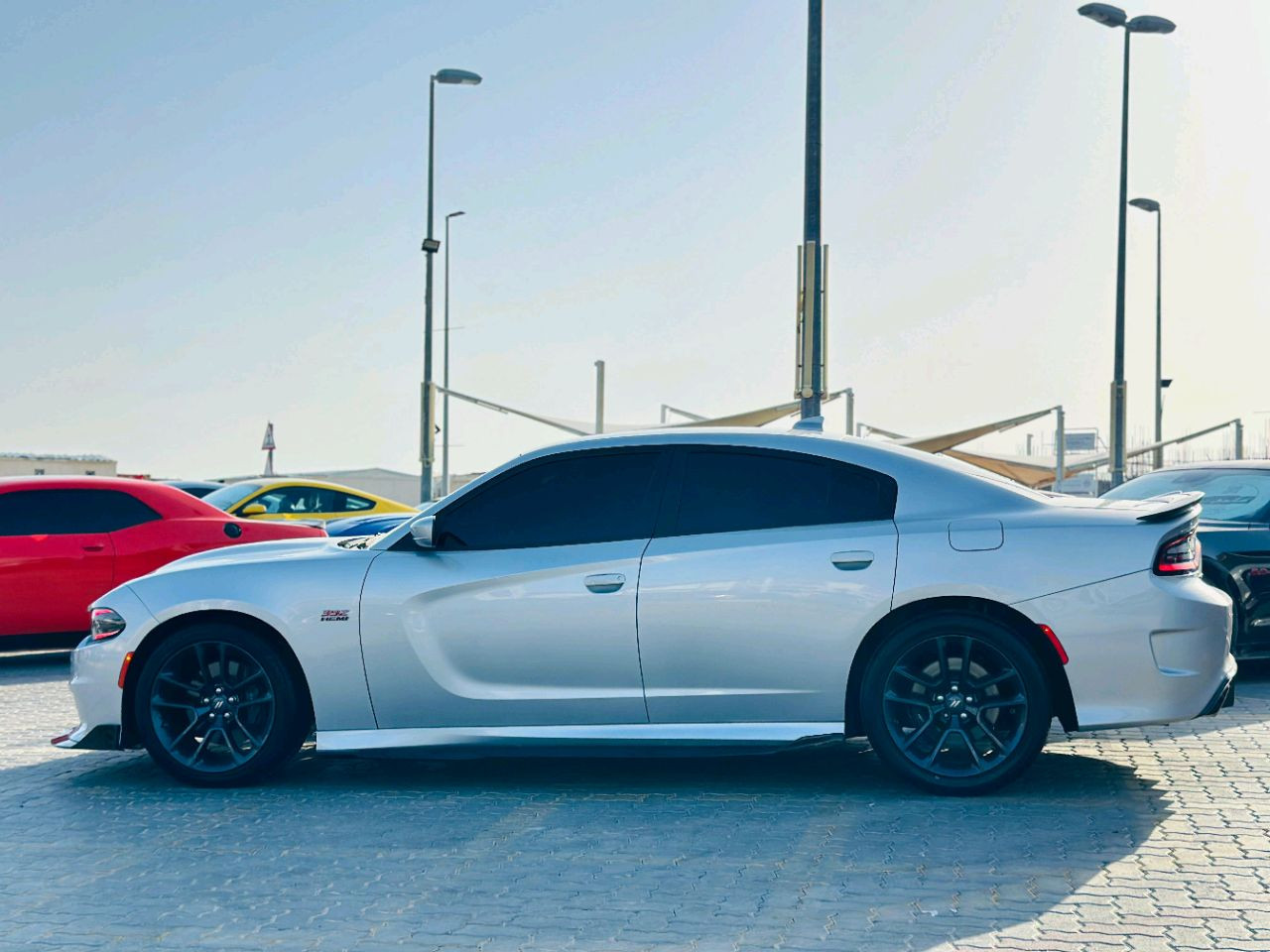 Dodge Charger - Image 9
