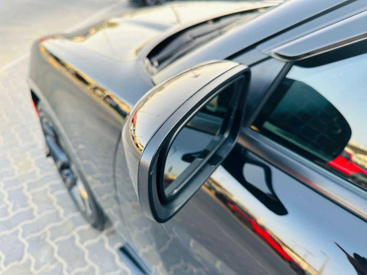 Dodge Charger - Image 10