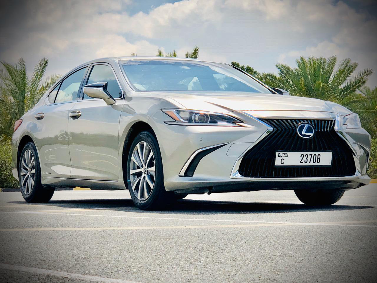 Lexus ES-Series - Image 10
