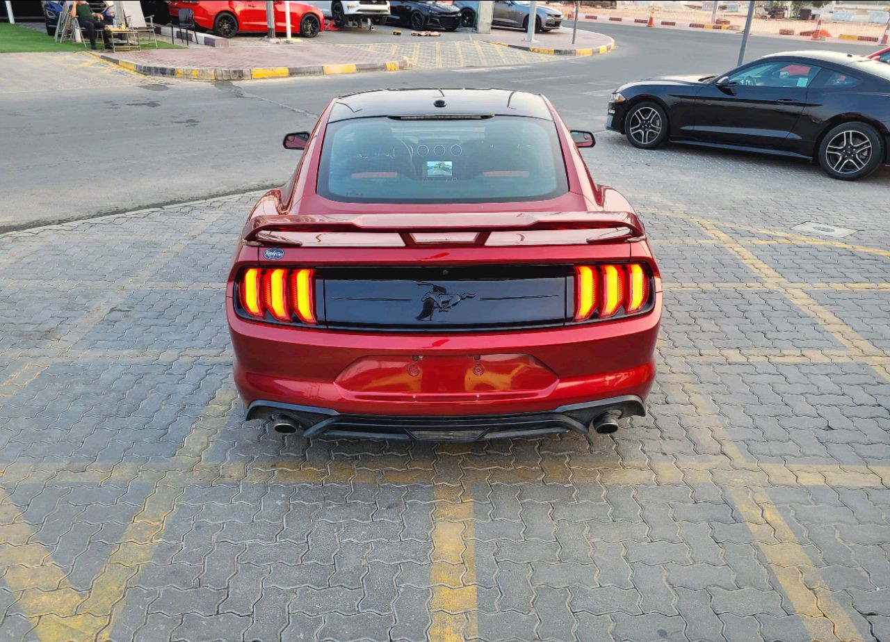 Ford Mustang - Image 5