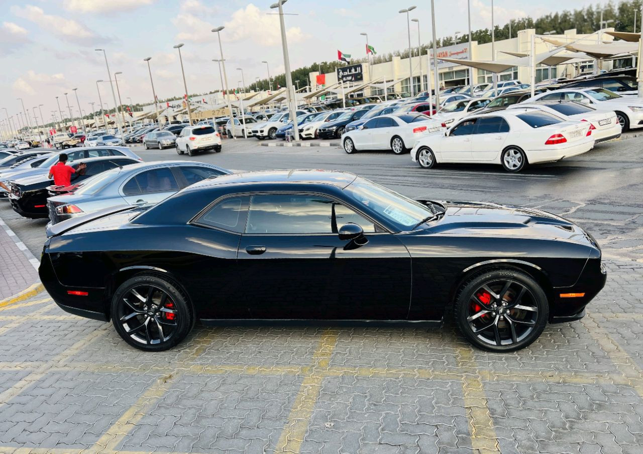 Dodge Challenger - Image 5