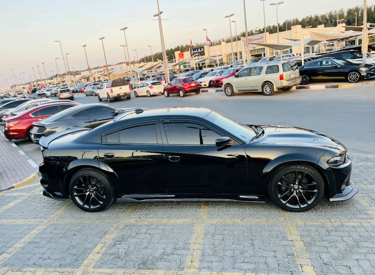 Dodge Charger - Image 12