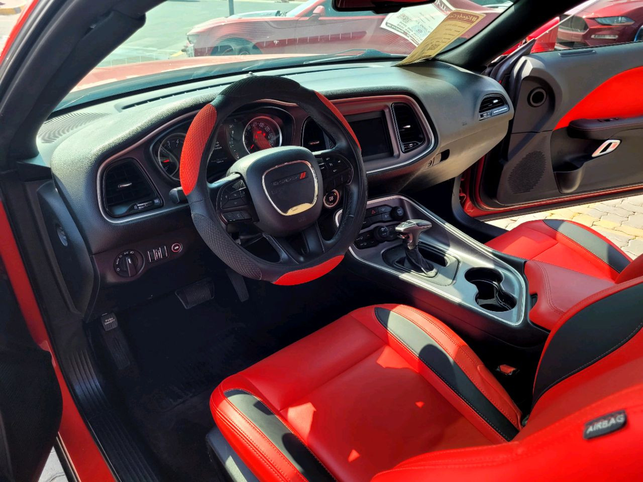 Dodge Challenger - Image 9