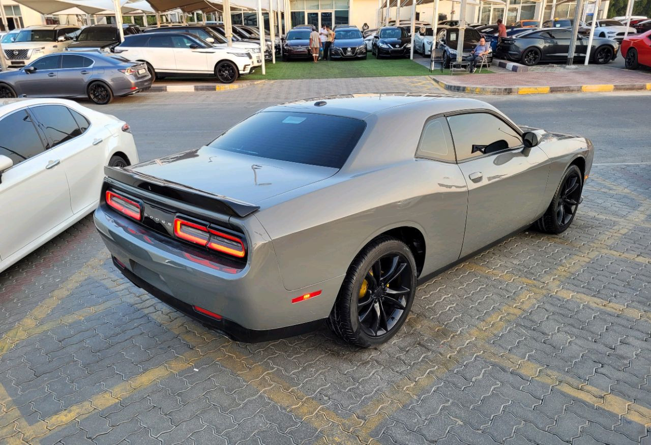 Dodge Challenger - Image 6
