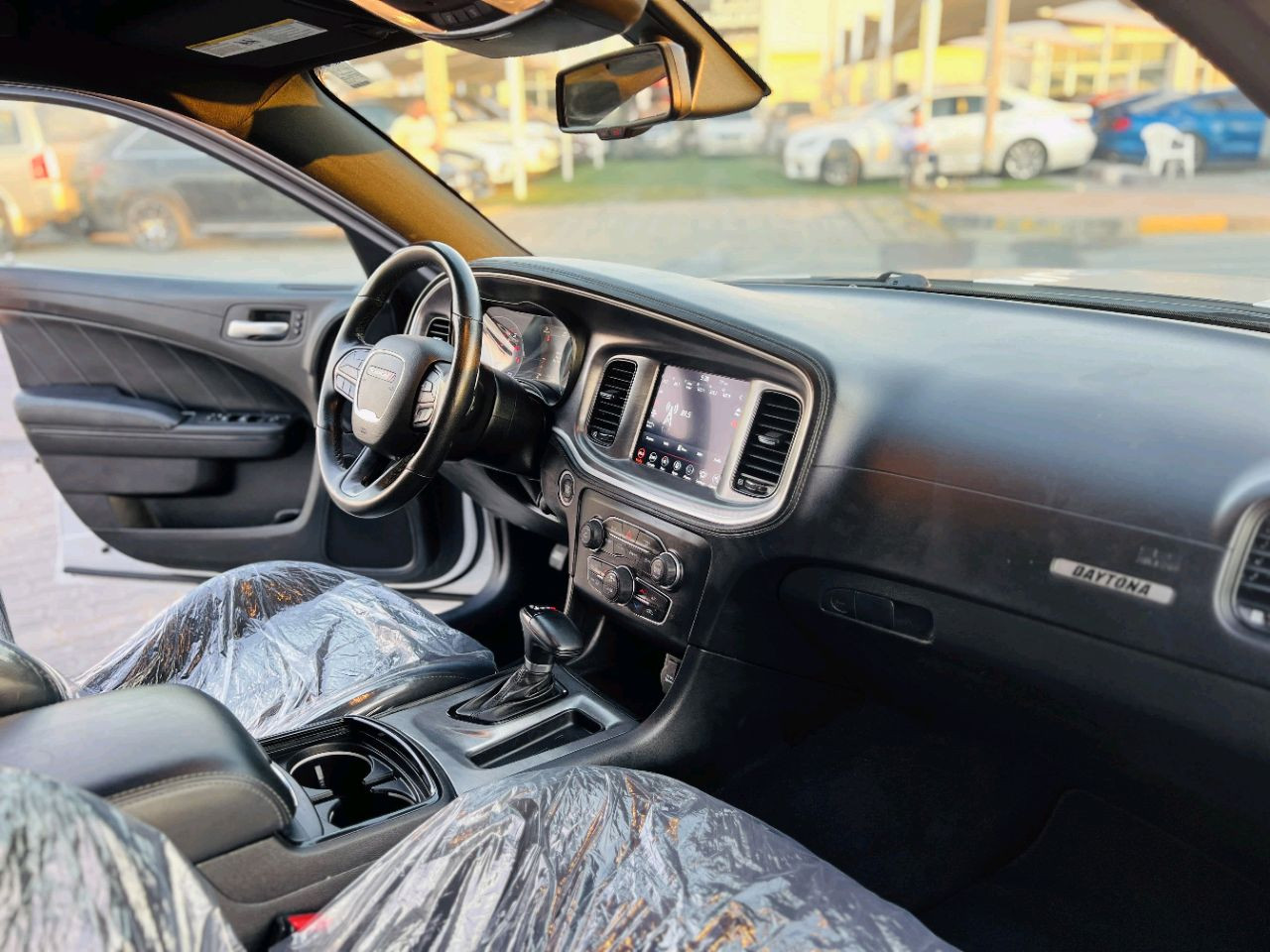 Dodge Charger - Image 10