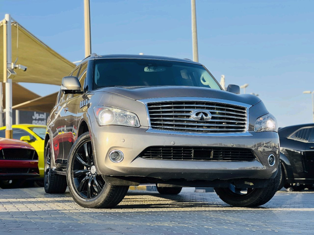 Infiniti QX80 - Image 9